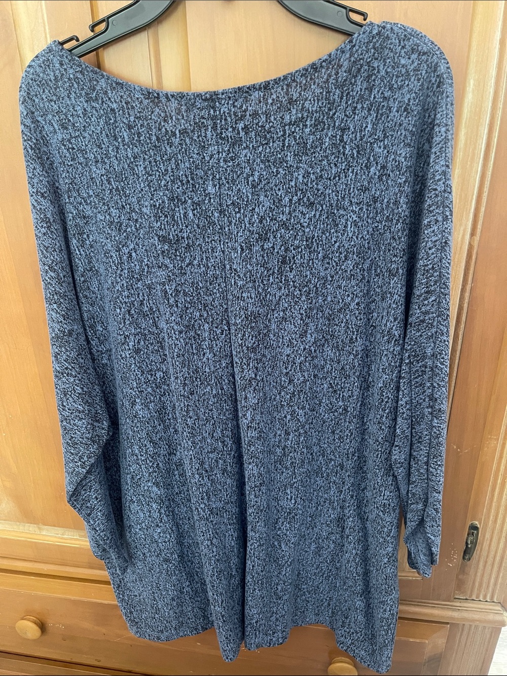 Chelsea & Theodore Heathered Navy-Gray Tunic Shirt with Pockets - Picture 2 of 3